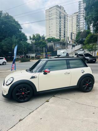 MINI COOPER 1.6 S 16V TURBO GASOLINA 2P AUTOMÁTICO MINI COOPER 1.6 S 16V TURBO GASOLINA 2P AUTOMÁTICO